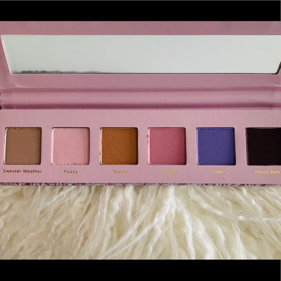 Dominque Cosmetics Sweater Weather palette - Picture 2 of 2